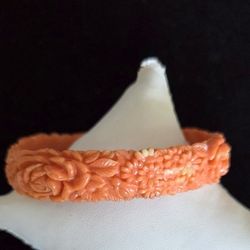 Vintage Molded Celluloid Bangle Bracelet 