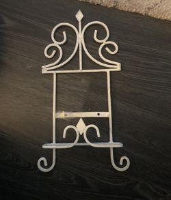 Wall Plate Holder