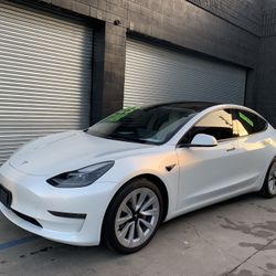 2023 Tesla Model 3 long range charge