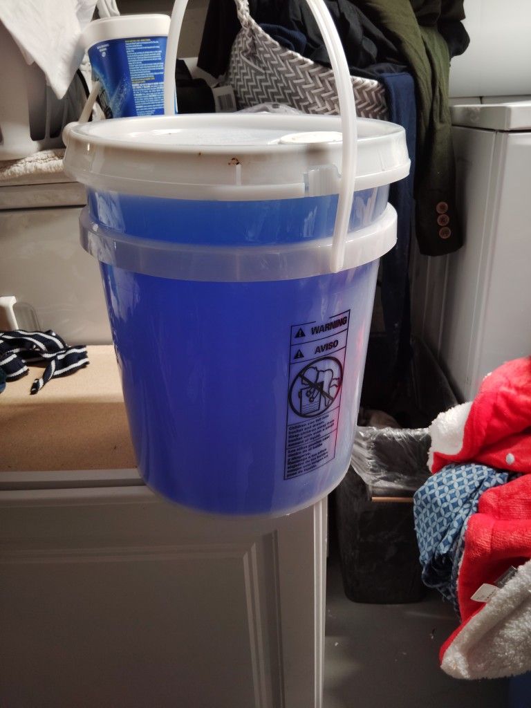 5 Gallon Bucket Of Tide Laundry Detergent