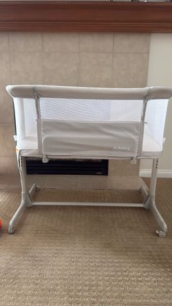 AMKE Baby Bassinet Bedside Sleeper