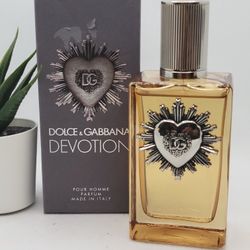 Dolce&Gabbana
 
Devotion Pour Homme Parfum

3.3 fl  (2 available)
