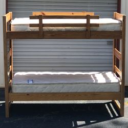 Twin Size Wood Bunk Bed with Mattresses