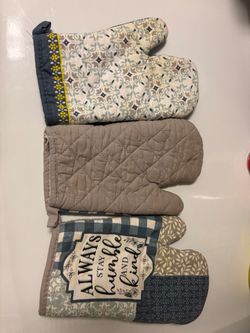 Fabric Oven Mitts