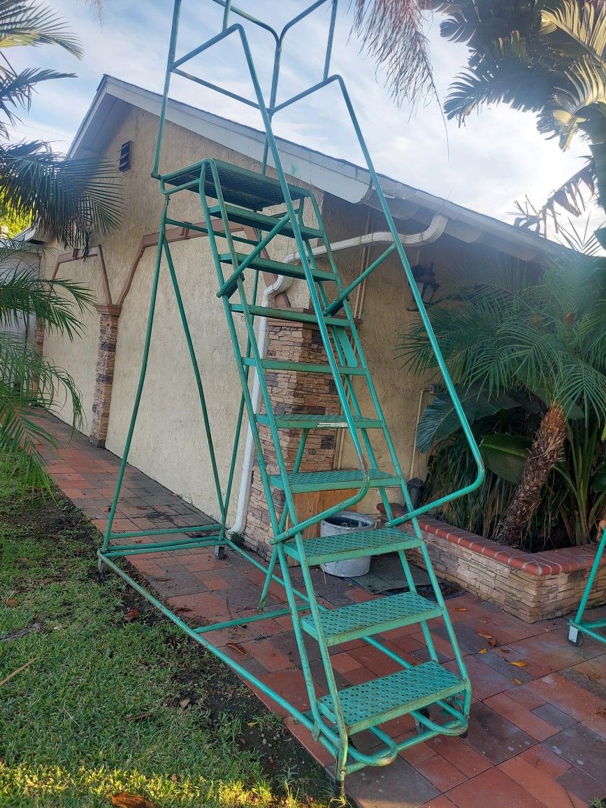 Rolling Ladder  10 Steps Perfect Condition  385.00 