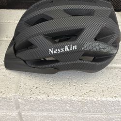 10 Cash Near AV College Bike Helmet Never Used Size M