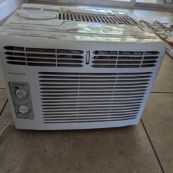 Window Air Conditioner 