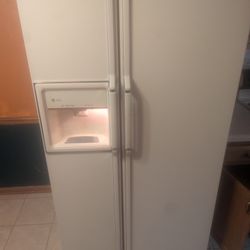 GE Profile Refrigerator 
