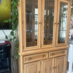 China Display Case Stanley Furniture 