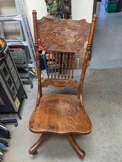 Vintage Banker's "Larkin" Swivel Chair Damaged And Missing Wheel $80