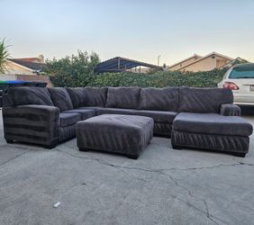 Large Sectional Sofa With Ottoman 💥 Free Delivery 💥