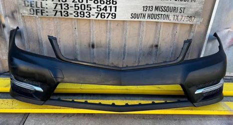 2011-2015 Mercedes- Benz W204 C250 C300 C350 Front Bumper used oem