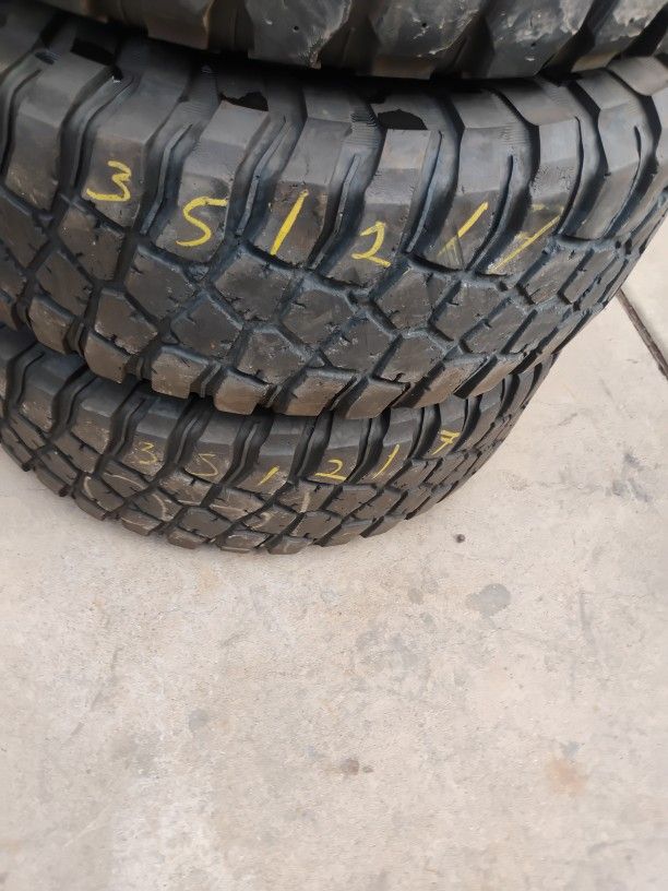 Used Pair Of Tires 35 1250 17 Lt 
