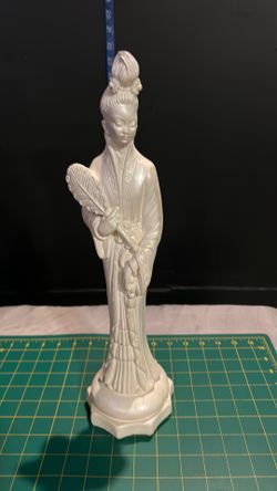Vintage Mid-Century Chalkware Chinese Lady Statue - 14" Figurine