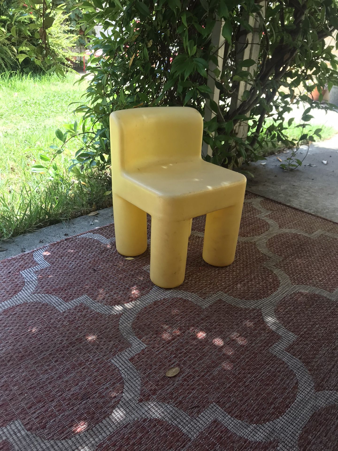 Vintage Little Tikes YELLOW CHUNKY Chair CHILD Size