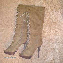 Olive Lace-up Boots Wirh 3 In Heel