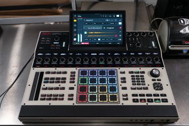 AKAI PROFESSIONAL MPC XL 2TB SSD FULLY LOADED W/ AKAI EXPANSION PACKS!