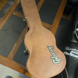 Make Offer: Gibson SG Guitar Case in perfect condition. 