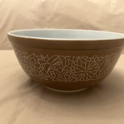 Vintage Woodland 403 Pyrex 2.5 QT Bowl