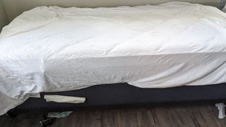 Bedframe 