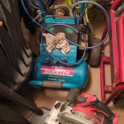 Makita Gas Powered Air Compressor 90 PSI Model Number Mac 5200