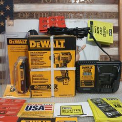 NEW DEWALT 20V XR 1/4 IMPACT DRIVER TOOL KIT 