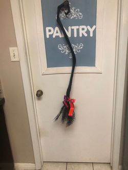 Fancy witches broom with 5 interchangeable ribbons
