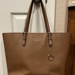 Michael Kors Jet Set Saffiano Leather Brown/Camel Multi Function Travel/Laptop Tote