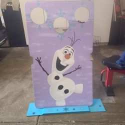 Frozen Olaf Snowball Game/ Photo Op $60