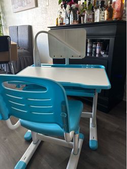 Kids desk and Globe
