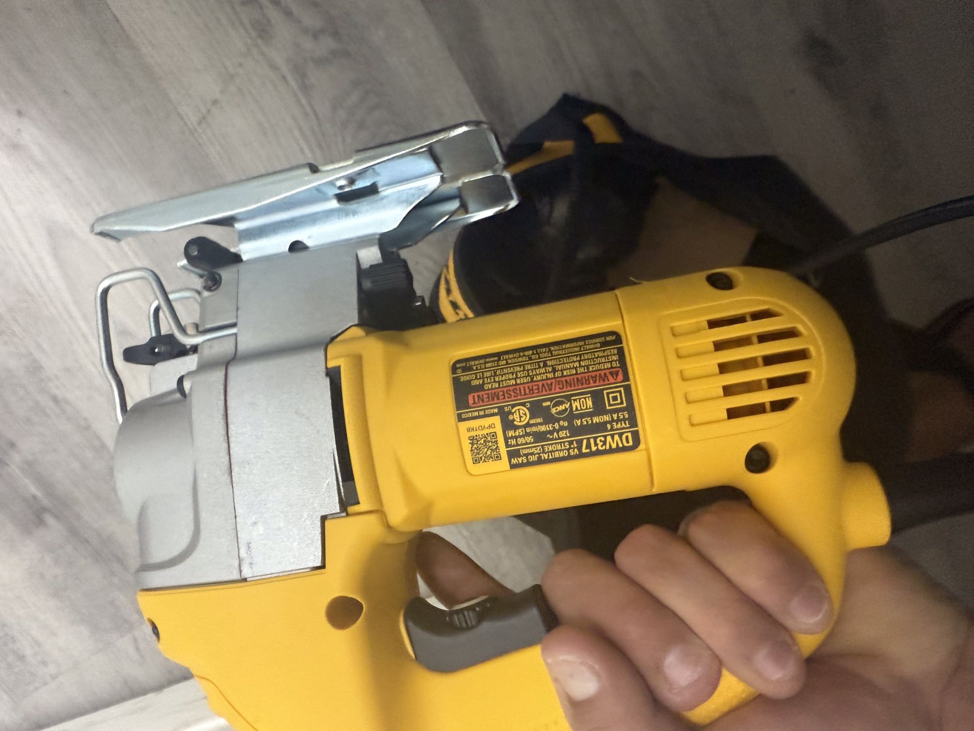 Dewalt power Saw