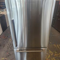 Fisher And Paykel 31 Inch Bottom Freezer 