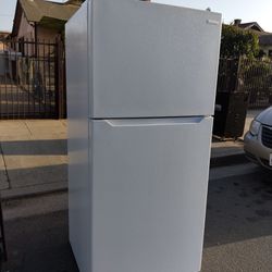 Standard Size Fridge 1 Year Old Like New Condition $260
