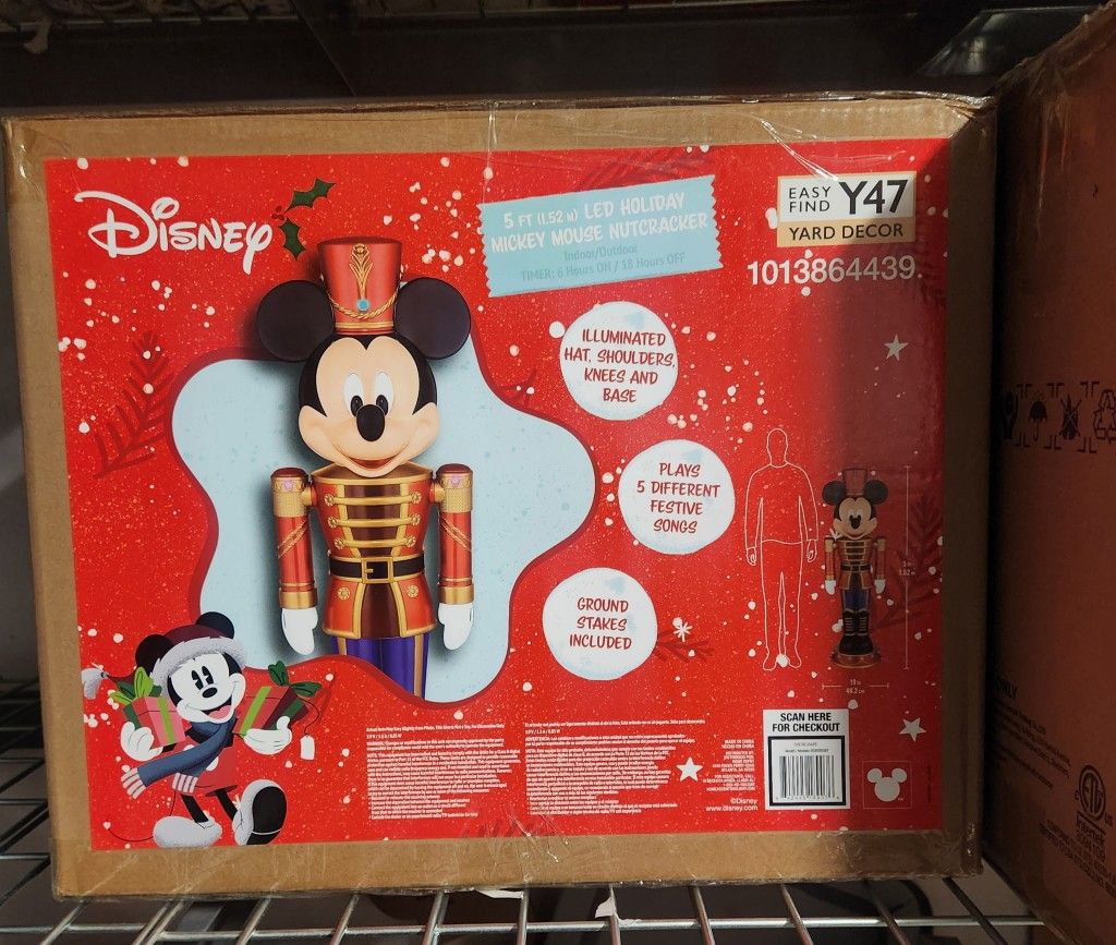 Mickey House Nutt Cracker