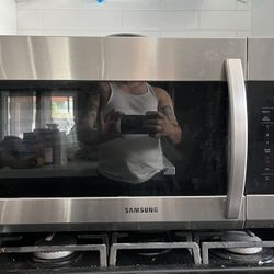 Samsung Hanging microwave 