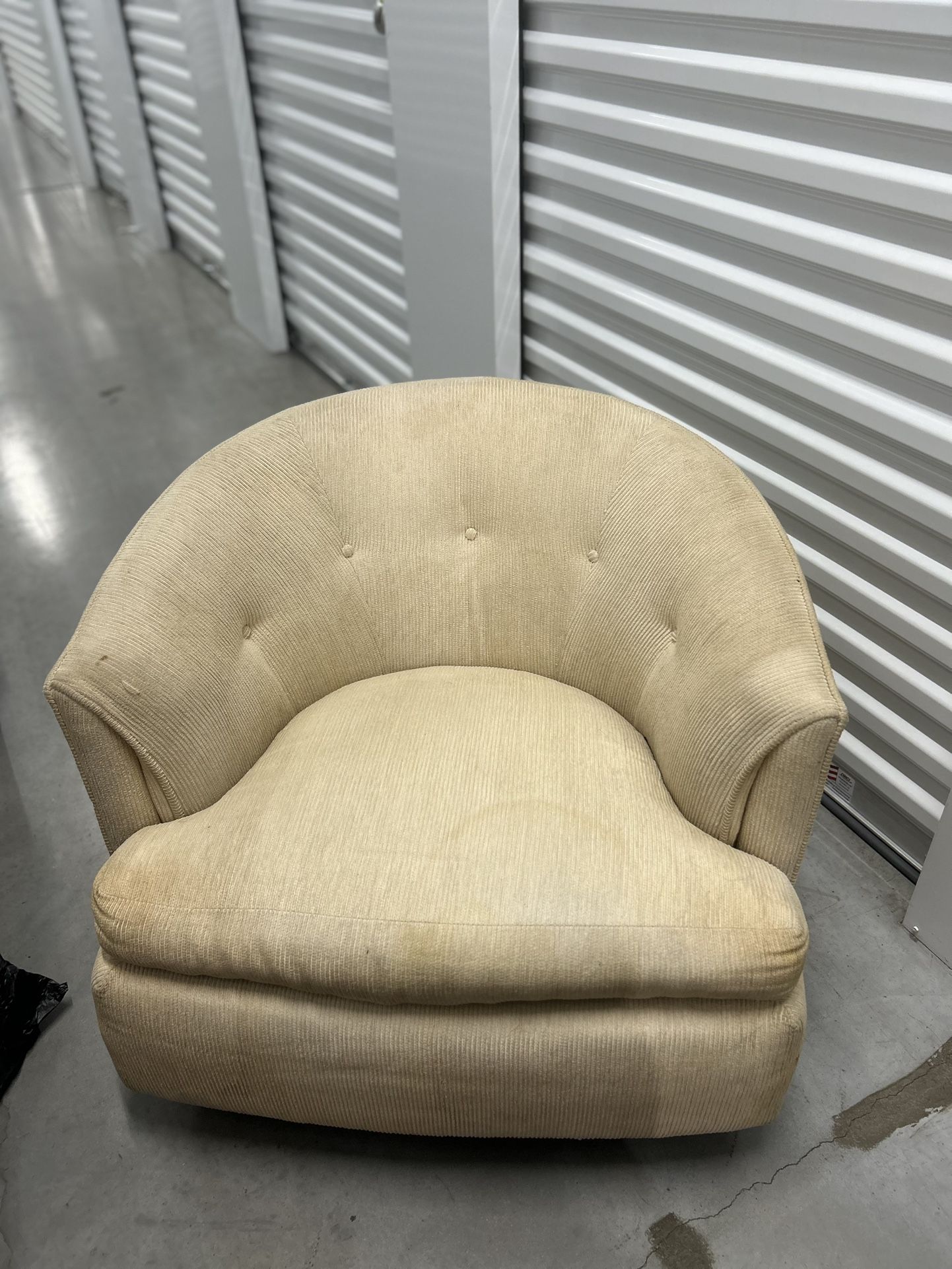 Spinning Sectional Couches for Sale