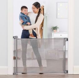 Regalo® Retractable Safety Gate