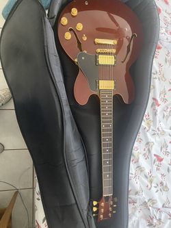 Semi Hollow Guitar, Red And Gold