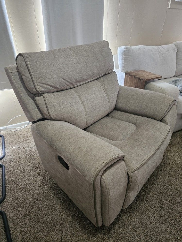 Recliner Glider