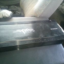 Skar 2000 Watt Amp