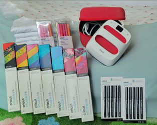 Cricut EasyPress + New Infusible Ink Supplies Bundle