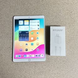 iPad Pro 1st Generation 10.5 256GB $190 Or Best Offer 