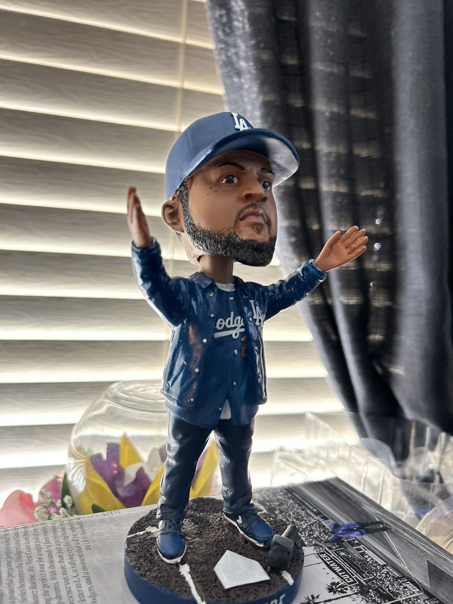 Ice Cube Bobble Head