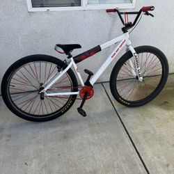 Se Bike big flyer cookies and cream 29”