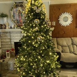 Christmas Tree Comes With Lights