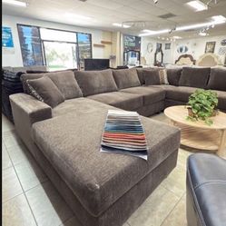 Brand New Super Plush Comfy Sectional Set (Any Color)