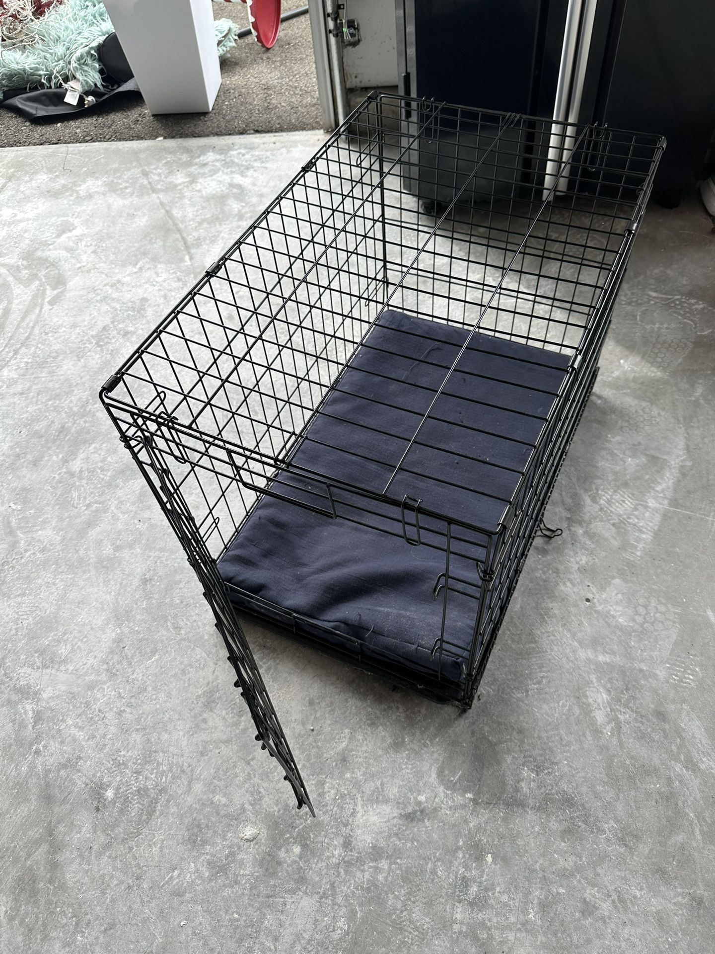Dog Crate 42x26