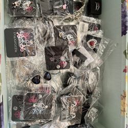Mix 40 Pieces Of Paparazzi Jewelry 