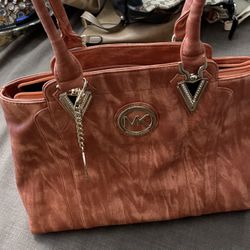 New Beautiful Rust Color MK Medium Size Handbag Looks Very Elegant & Very Comfortable To Carry Or For Gifts .
