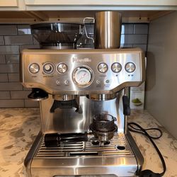 Breville Barista Express (lightly used)